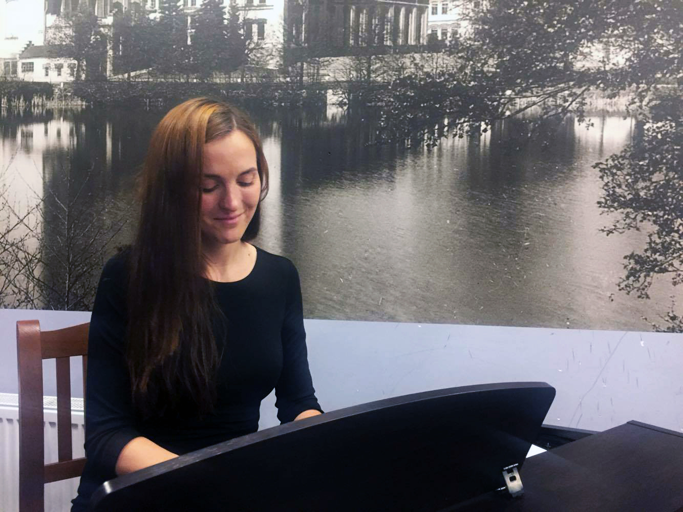 Veronika Sluka na koncertě Restaurace Plnej pekáč 2017 III.